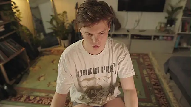 RusBradPitt online show from April 7, 2:19 pm