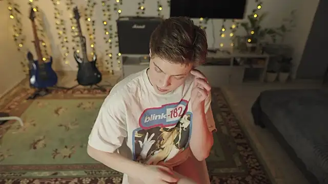 RusBradPitt online show from February 17, 5:43 pm