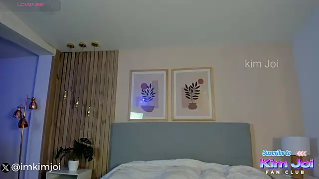 Snapshot of KiimJoi chatting on February 10, 12:26 pm KiimJoi online show from February 10, 12:26 pm