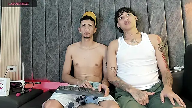 DustinandJordan online show from November 6, 9:41 pm