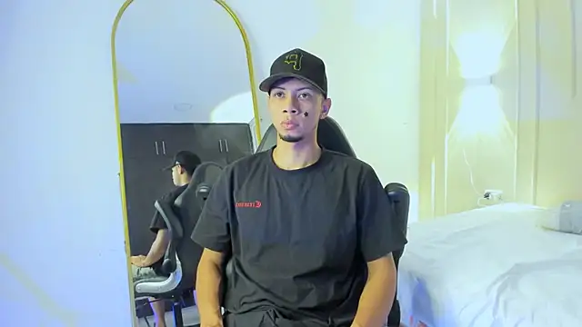 DustinandJordan online show from February 10, 9:58 pm