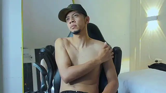 DustinandJordan online show from February 19, 3:47 am