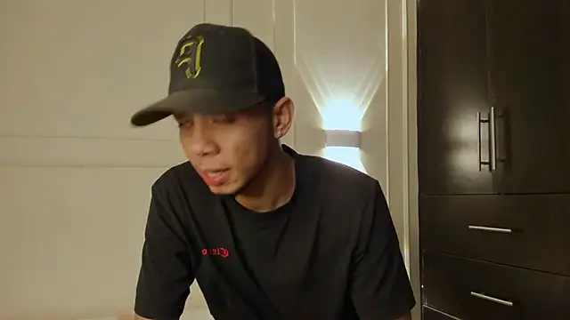 DustinandJordan online show from March 5, 1:13 am