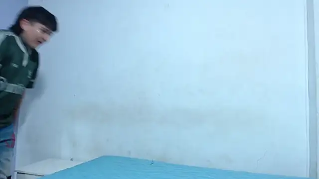 Snapshot of onixandghosty1 chatting on January 10, 6:58 pm onixandghosty1 online show from January 10, 6:58 pm