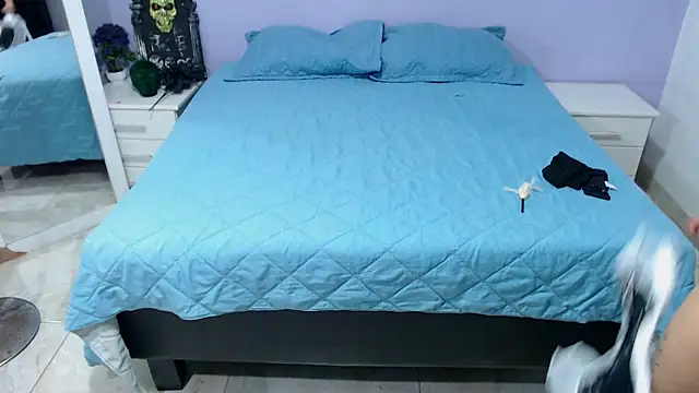 onixandghosty1 online show from October 30, 7:11 pm