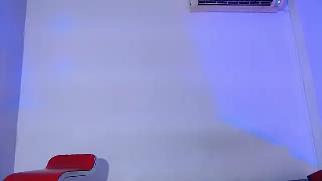 onixandghosty1 online show from April 7, 7:04 pm