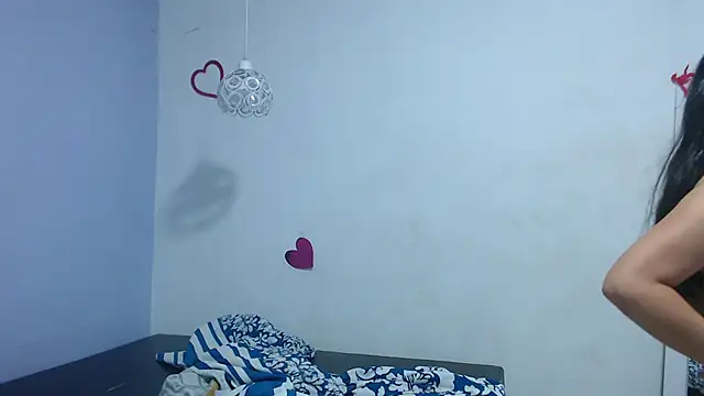 onixandghosty1 online show from September 13, 7:03 pm