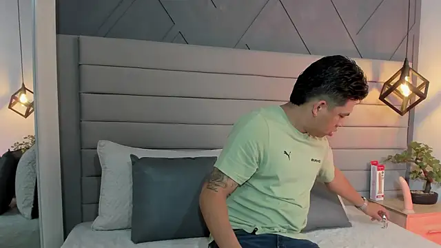 Dominic Taylor  online show from September 12, 11:32 am