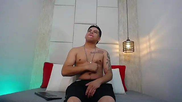 Dominic Taylor  online show from September 10, 2:32 am