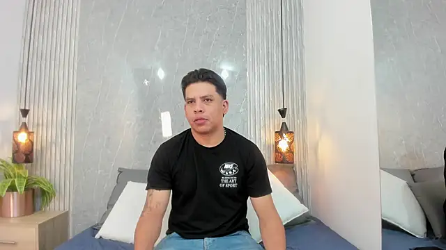 Dominic Taylor  online show from October 22, 3:17 am