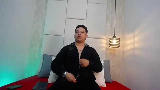 Dominic Taylor  online show from September 9, 11:30 am