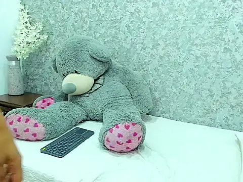 Snapshot of Cataleya_Wayne chatting on November 4, 8:12 pm Cataleya Wayne online show from November 4, 8:12 pm