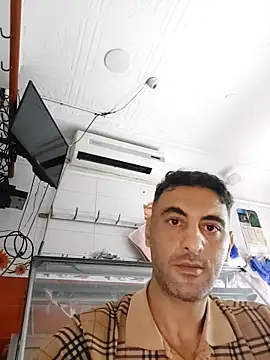 Snapshot of mahdiDido chatting on October 19, 8:11 pm mahdiDido online show from October 19, 8:11 pm