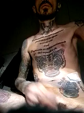 Snapshot of Robe420 chatting on April 28, 11:31 pm Robe420 online show from April 28, 11:31 pm