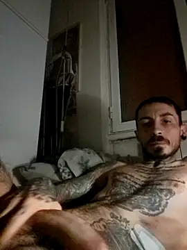 Snapshot of Robe420 chatting on April 14, 1:21 am Robe420 online show from April 14, 1:21 am