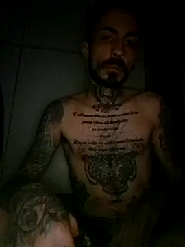 Snapshot of Robe420 chatting on November 16, 1:10 am Robe420 online show from November 16, 1:10 am