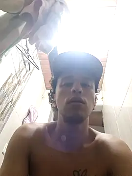 Santi2323xxX online show from May 23, 4:22 am
