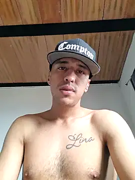 Santi2323xxX online show from July 8, 10:21 pm