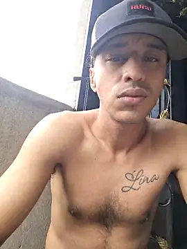 Santi2323xxX online show from February 2, 4:39 pm