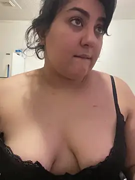 Snapshot of inked_nekoo chatting on November 11, 1:44 am inked nekoo online show from November 11, 1:44 am