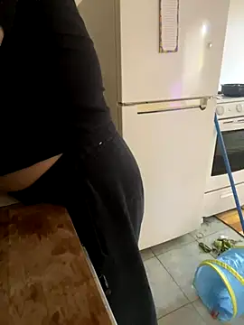 Snapshot of inked_nekoo chatting on November 4, 3:27 pm inked nekoo online show from November 4, 3:27 pm