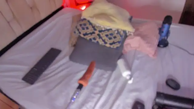 kayla-ada0 online show from June 25, 5:12 am