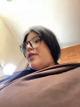 Tokio Sakura online show from November 14, 7:50 pm