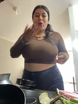 Tokio Sakura online show from November 8, 6:11 pm