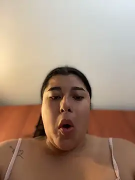 Snapshot of Tokio_Sakura chatting on January 14, 4:32 pm Tokio Sakura online show from January 14, 4:32 pm