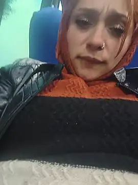 Snapshot of Mariana-94 chatting on June 28, 11:05 am Mariana-94 online show from June 28, 11:05 am