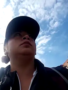 Snapshot of Mariana-94 chatting on December 5, 12:48 pm Mariana-94 online show from December 5, 12:48 pm