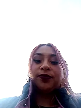 Snapshot of Mariana-94 chatting on November 10, 11:37 am Mariana-94 online show from November 10, 11:37 am