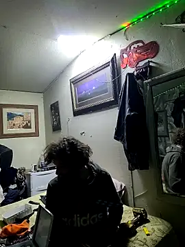 bearded cross online show from December 18, 5:12 am