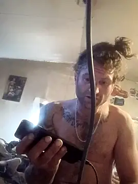 bearded cross online show from March 20, 6:42 pm