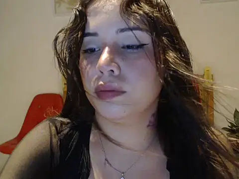 Snapshot of Nube_Azul chatting on October 24, 12:20 am Nube Azul online show from October 24, 12:20 am