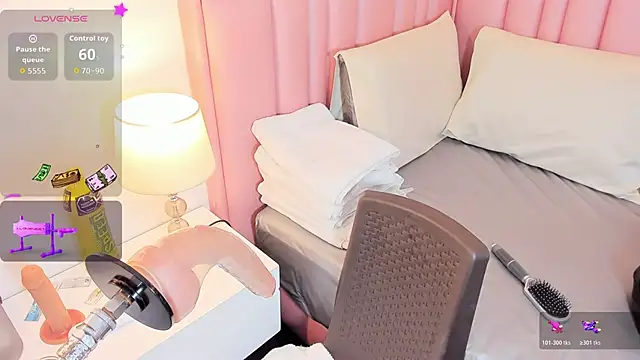 TIFFANY GLOW   online show from January 18, 8:56 pm