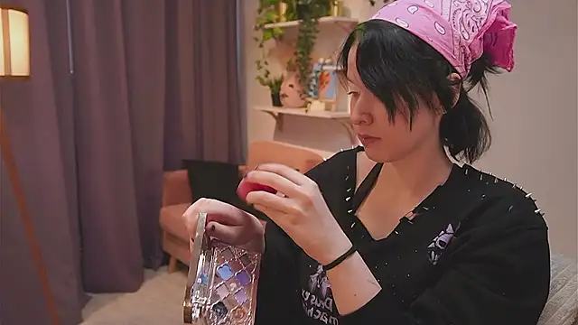 bluebeell online show from March 19, 1:11 pm