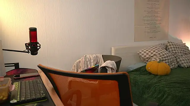 Snapshot of bluebeell chatting on November 29, 9:26 pm bluebeell online show from November 29, 9:26 pm