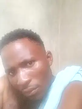 Snapshot of King00219 chatting on October 8, 12:39 pm King00219 online show from October 8, 12:39 pm