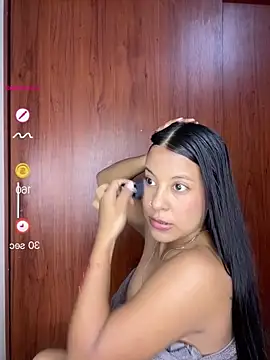 Snapshot of Kendra_C chatting on July 5, 3:11 am Kendra C online show from July 5, 3:11 am