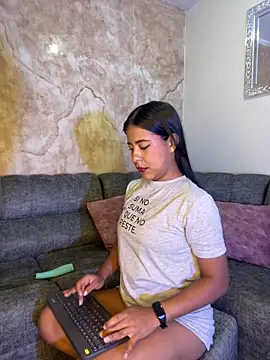 Snapshot of Kendra_C chatting on March 8, 1:33 am Kendra C online show from March 8, 1:33 am