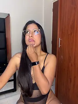 Kendra C online show from October 18, 12:45 am