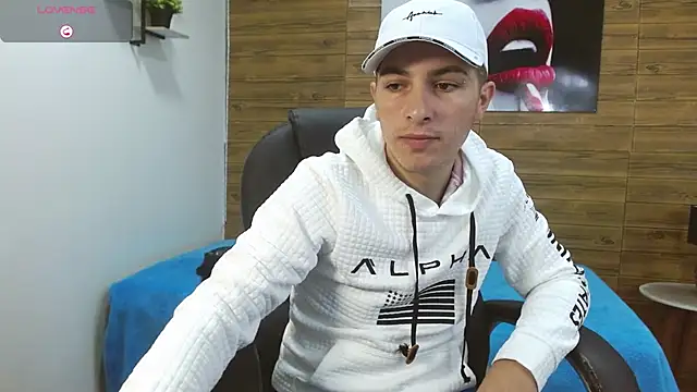 taner king online show from December 4, 2:43 am