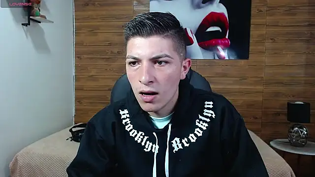 taner king online show from October 28, 2:56 am