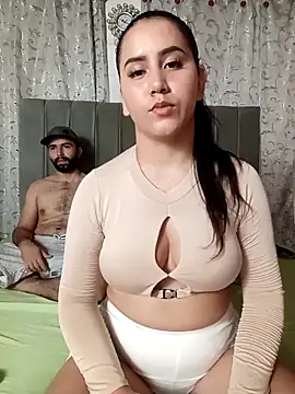 HOTEXTREMCOUPLE online show from November 27, 3:18 am