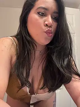 Myonlyprincess1 online show from April 14, 5:23 am