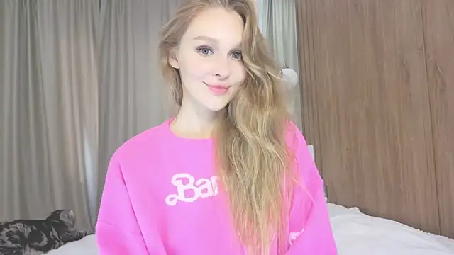 Snapshot of Brigitte_Bardot chatting on September 24, 6:31 am Brigitte Bardot online show from September 24, 6:31 am