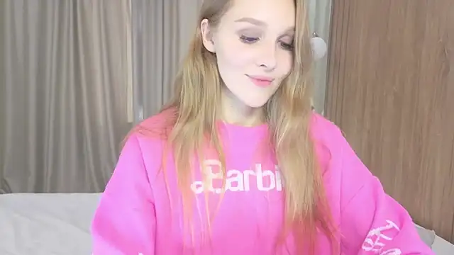 Snapshot of Brigitte_Bardot chatting on September 29, 6:20 am Brigitte Bardot online show from September 29, 6:20 am