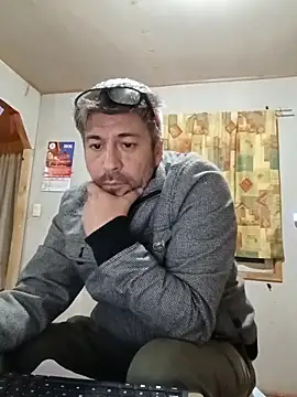 Gato2025perro online show from April 21, 8:10 am