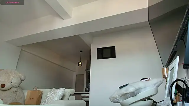 brunothompson3 online show from November 5, 8:45 pm